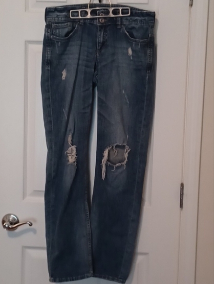 💙🌺Classic Blue Distressed Women Jeans - Picture 16 of 16